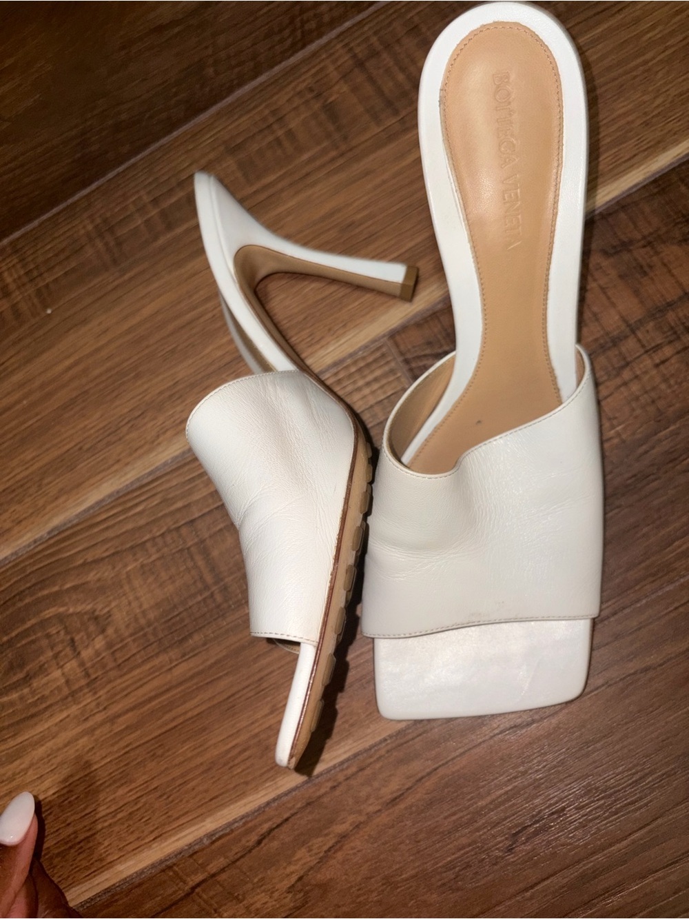 Bottega Veneta White Leather Square Toe Slide Mules - Picture 2 of 4